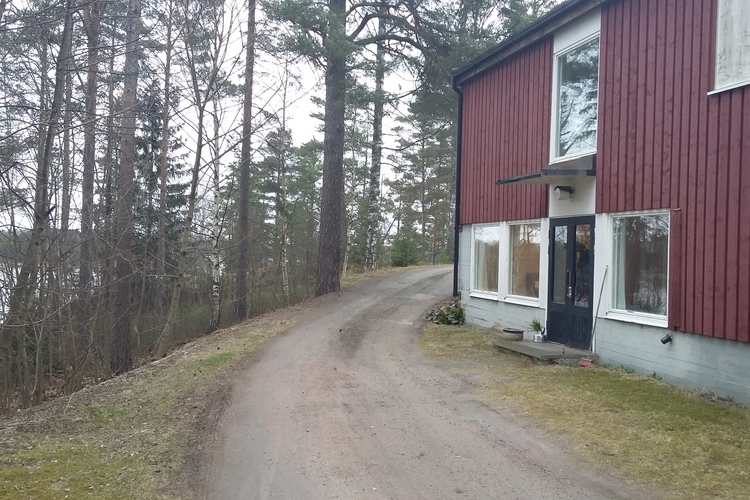 Ekonomikansli finns i Dragsfjärds församlingshem.